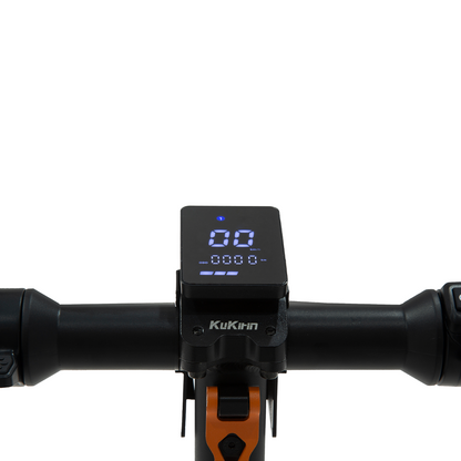 KuKirin S1 Max LED dashboard showing speed and battery level