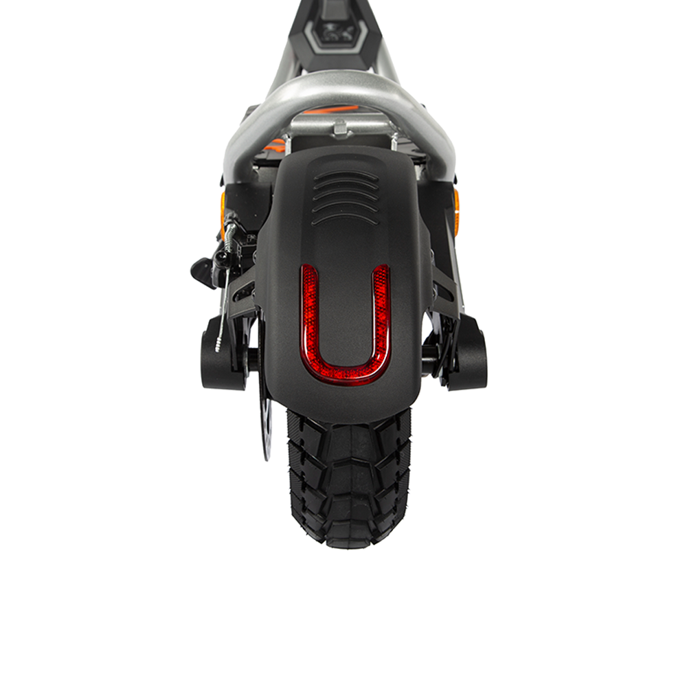 Close view of the KuKirin A1 10-inch tubeless tyre